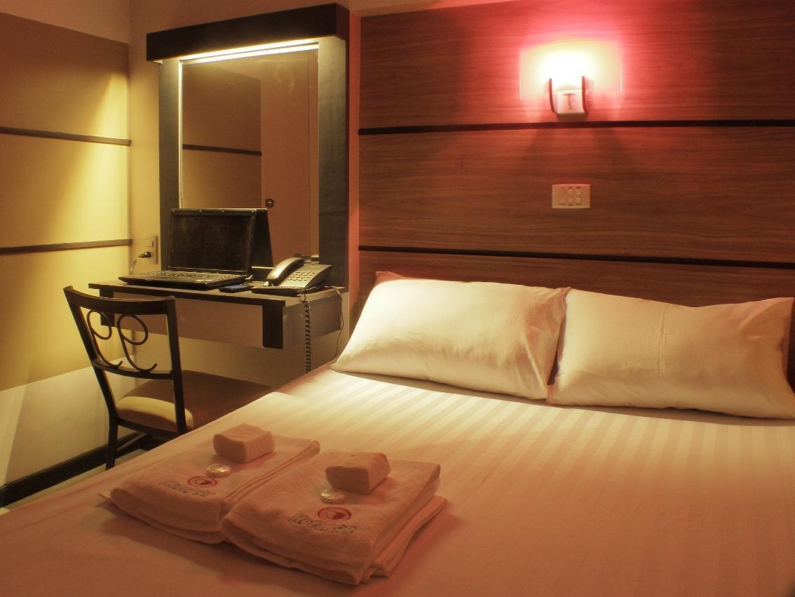 Hotel 99 Cubao Quezon City Buitenkant foto