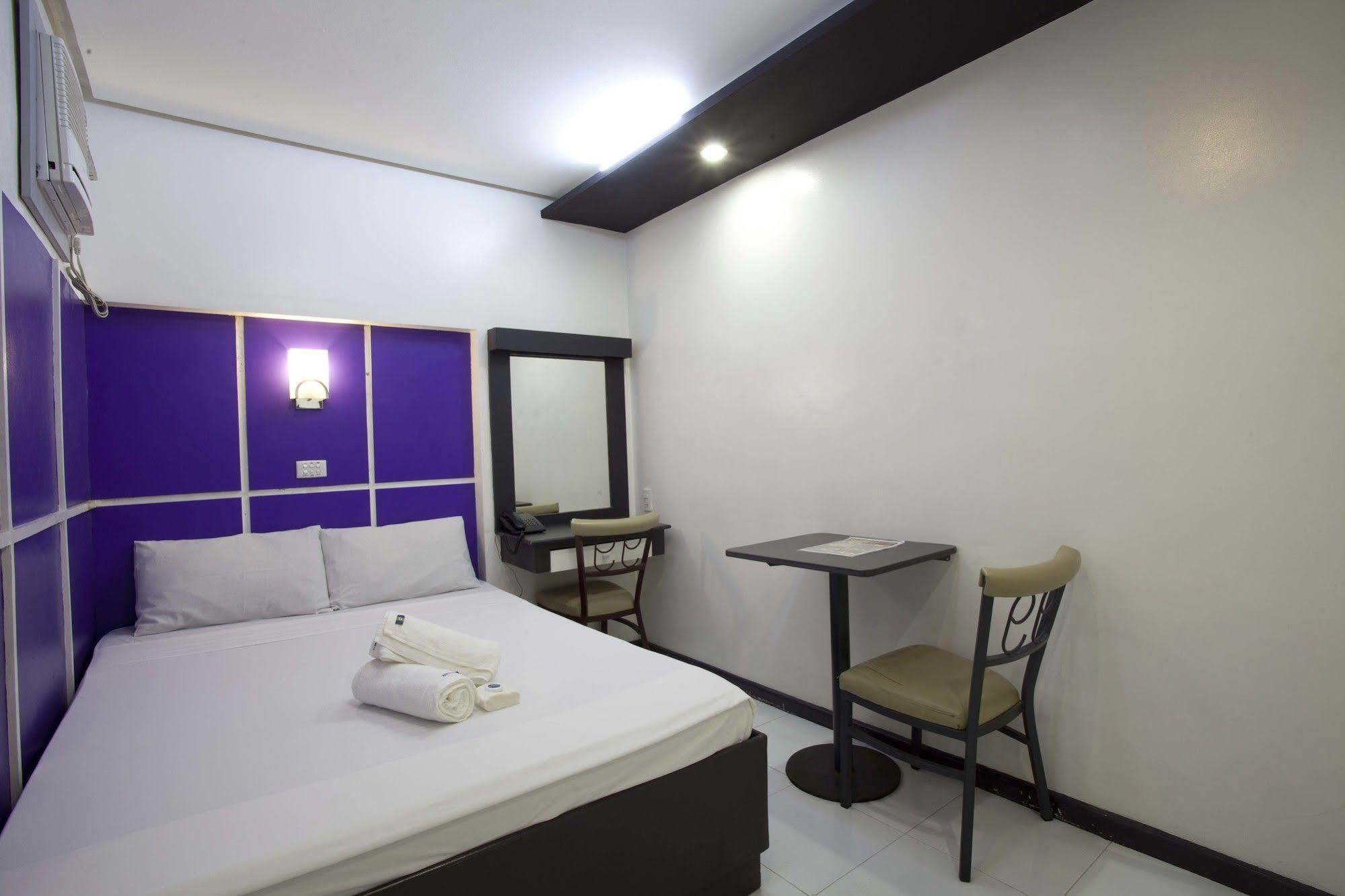 Hotel 99 Cubao Quezon City Buitenkant foto