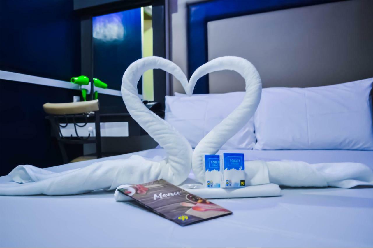 Hotel 99 Cubao Quezon City Buitenkant foto